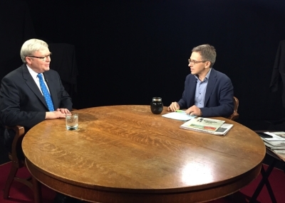 Asia Society Policy Institute President Kevin Rudd speaks with guest host Ian Bremmer on Charlie Rose, July 10, 2015. (Jinq Qian/Asia Society)