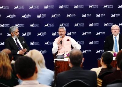 Kevin Rudd speaks on a panel with Indian Foreign Minister S. Jaishankar and C. Raja Mohan